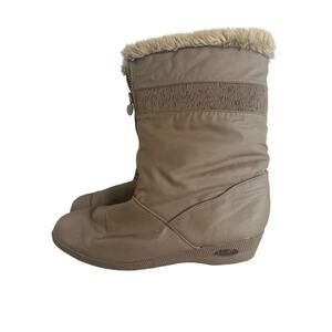 The Cold Remedy Women's Taupe Ankle‎ Bootie Size 10M Weather Resistant